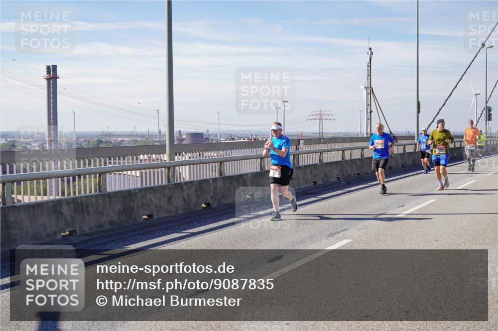03.10.2025 - Köhlbrandbrückenlauf Michael Burmester http://msf.ph/oto/9087835 03.10.2025 12:44:17 Position 2  meine-sportfotos.de