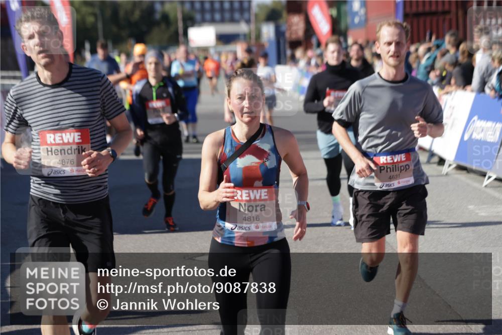 03.10.2025 - Köhlbrandbrückenlauf Jannik Wohlers http://msf.ph/oto/9087838 03.10.2025 13:19:09 Ziel 4143, 4630, 4631, 4632, 4676, 4690, 4727, 4816, 4876, 5027, 5449, 5858, 6088, 6117, 6127, 6475, 6573 meine-sportfotos.de