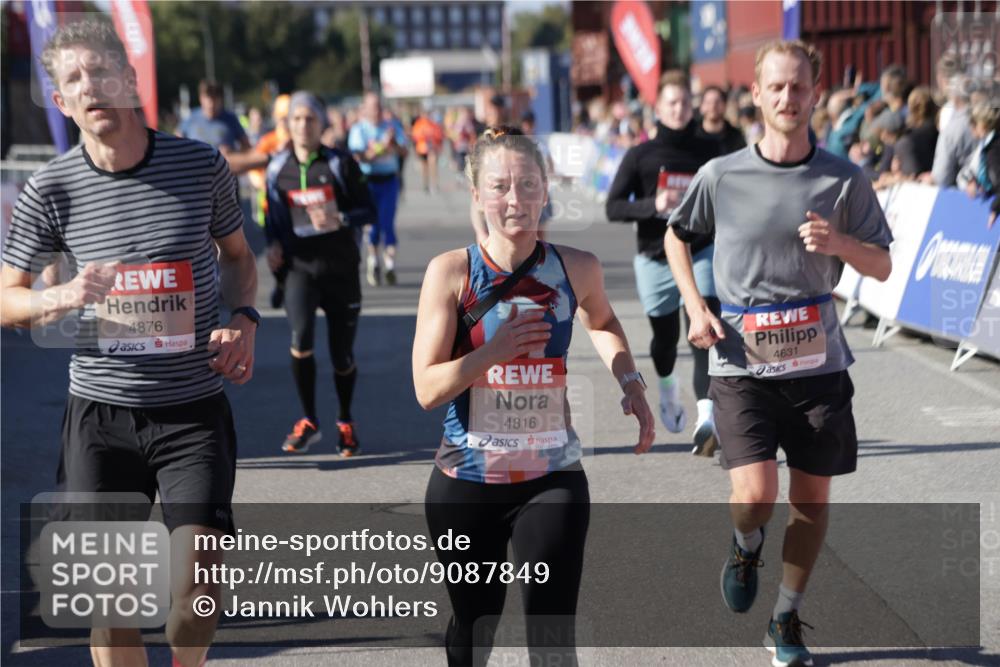 03.10.2025 - Köhlbrandbrückenlauf Jannik Wohlers http://msf.ph/oto/9087849 03.10.2025 13:19:09 Ziel 4143, 4630, 4631, 4632, 4676, 4690, 4727, 4816, 4876, 5027, 5449, 5858, 6088, 6117, 6127, 6475, 6573 meine-sportfotos.de