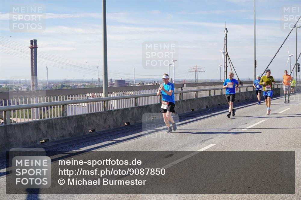 03.10.2025 - Köhlbrandbrückenlauf Michael Burmester http://msf.ph/oto/9087850 03.10.2025 12:44:18 Position 2  meine-sportfotos.de