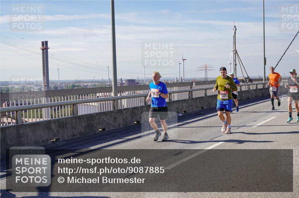 03.10.2025 - Köhlbrandbrückenlauf Michael Burmester http://msf.ph/oto/9087885 03.10.2025 12:44:20 Position 2  meine-sportfotos.de