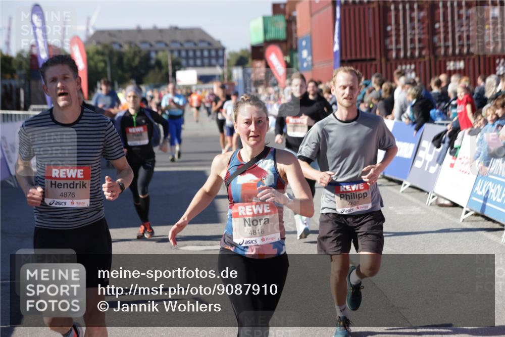 03.10.2025 - Köhlbrandbrückenlauf Jannik Wohlers http://msf.ph/oto/9087910 03.10.2025 13:19:10 Ziel 4143, 4630, 4631, 4632, 4676, 4690, 4727, 4816, 4828, 4876, 5027, 5449, 5853, 5858, 6088, 6117, 6127, 6475, 6573 meine-sportfotos.de