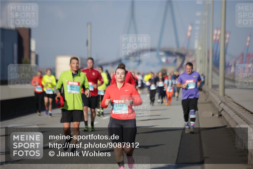 03.10.2025 - Köhlbrandbrückenlauf Jannik Wohlers http://msf.ph/oto/9087912 03.10.2025 10:08:38 Position 3 1863 meine-sportfotos.de