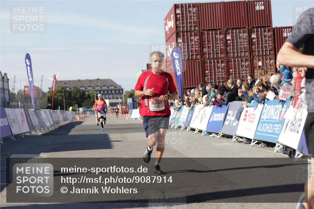03.10.2025 - Köhlbrandbrückenlauf Jannik Wohlers http://msf.ph/oto/9087914 03.10.2025 12:53:19 Ziel 4029, 4142, 5786, 6333 meine-sportfotos.de