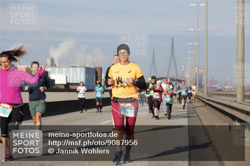 03.10.2025 - Köhlbrandbrückenlauf Jannik Wohlers http://msf.ph/oto/9087956 03.10.2025 09:57:57 Position 3 3798, 1598 meine-sportfotos.de