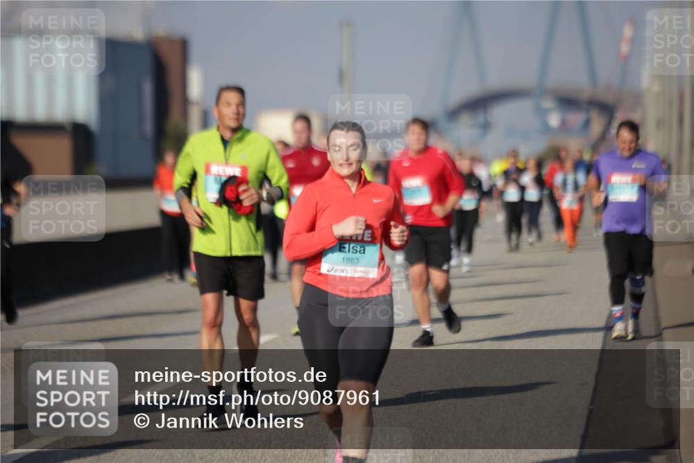 03.10.2025 - Köhlbrandbrückenlauf Jannik Wohlers http://msf.ph/oto/9087961 03.10.2025 10:08:40 Position 3 1863 meine-sportfotos.de