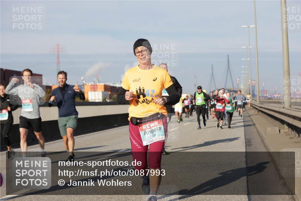 03.10.2025 - Köhlbrandbrückenlauf Jannik Wohlers http://msf.ph/oto/9087993 03.10.2025 09:57:58 Position 3 1598 meine-sportfotos.de