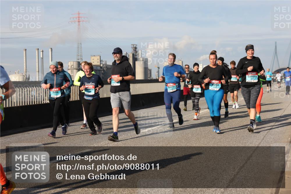 03.10.2025 - Köhlbrandbrückenlauf Lena Gebhardt http://msf.ph/oto/9088011 03.10.2025 10:06:32 Position 2 2101, 2870 meine-sportfotos.de