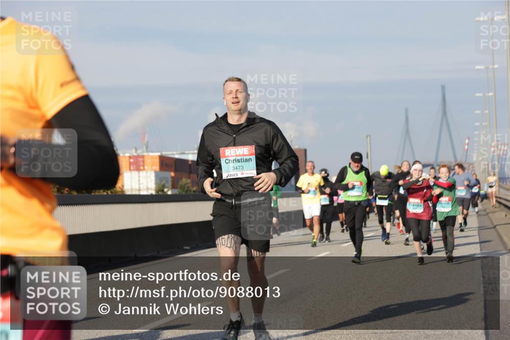 03.10.2025 - Köhlbrandbrückenlauf Jannik Wohlers http://msf.ph/oto/9088013 03.10.2025 09:57:59 Position 3 3473 meine-sportfotos.de