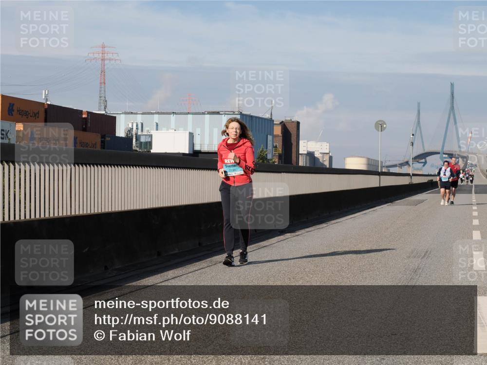 03.10.2025 - Köhlbrandbrückenlauf Fabian Wolf http://msf.ph/oto/9088141 03.10.2025 10:24:04 Position 3 2191 meine-sportfotos.de