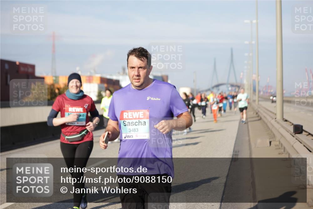 03.10.2025 - Köhlbrandbrückenlauf Jannik Wohlers http://msf.ph/oto/9088150 03.10.2025 10:08:51 Position 3 3483 meine-sportfotos.de