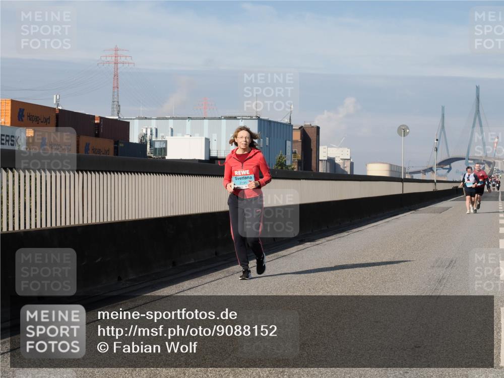 03.10.2025 - Köhlbrandbrückenlauf Fabian Wolf http://msf.ph/oto/9088152 03.10.2025 10:24:04 Position 3 2191 meine-sportfotos.de