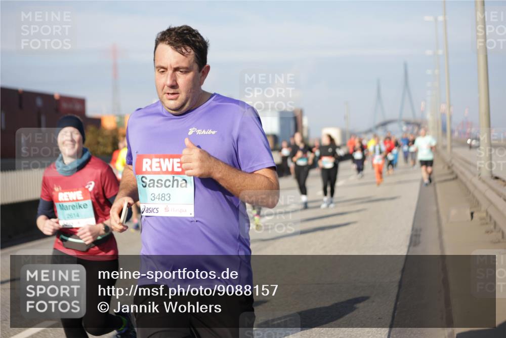 03.10.2025 - Köhlbrandbrückenlauf Jannik Wohlers http://msf.ph/oto/9088157 03.10.2025 10:08:52 Position 3 2614, 3483 meine-sportfotos.de