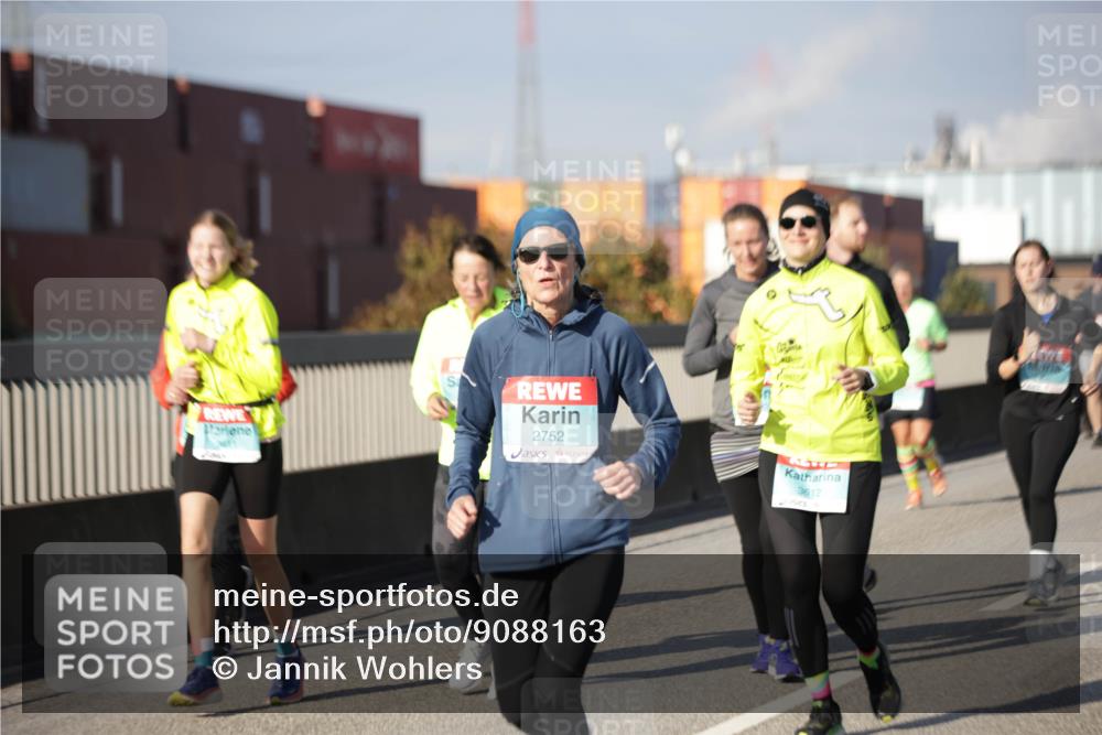 03.10.2025 - Köhlbrandbrückenlauf Jannik Wohlers http://msf.ph/oto/9088163 03.10.2025 10:08:54 Position 3 2752, 3612 meine-sportfotos.de