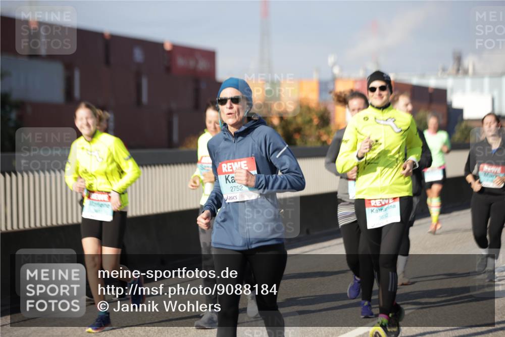 03.10.2025 - Köhlbrandbrückenlauf Jannik Wohlers http://msf.ph/oto/9088184 03.10.2025 10:08:54 Position 3 2752, 3612 meine-sportfotos.de