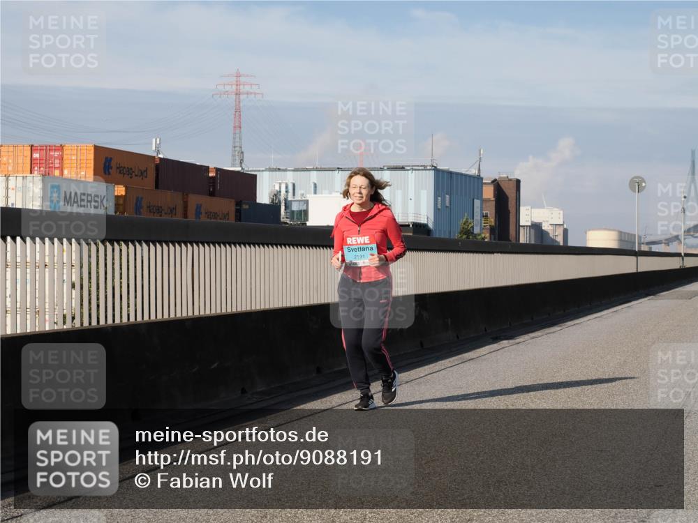 03.10.2025 - Köhlbrandbrückenlauf Fabian Wolf http://msf.ph/oto/9088191 03.10.2025 10:24:05 Position 3 2191 meine-sportfotos.de