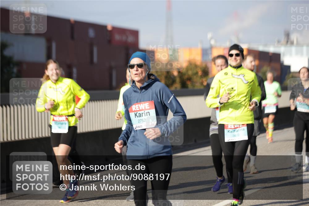 03.10.2025 - Köhlbrandbrückenlauf Jannik Wohlers http://msf.ph/oto/9088197 03.10.2025 10:08:54 Position 3 2752, 3612 meine-sportfotos.de