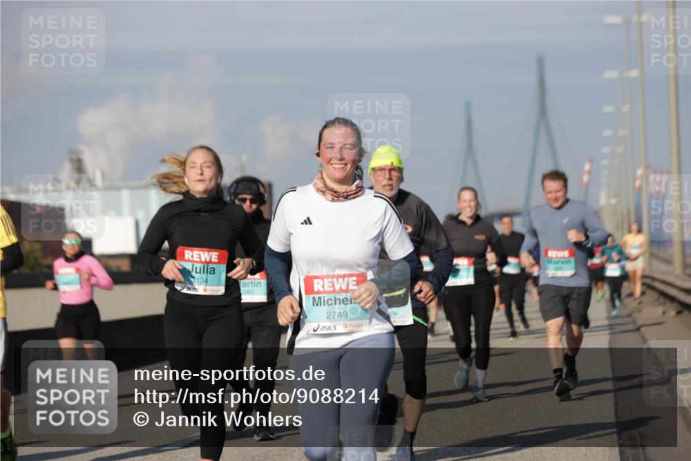 03.10.2025 - Köhlbrandbrückenlauf Jannik Wohlers http://msf.ph/oto/9088214 03.10.2025 09:58:05 Position 3 134, 2749 meine-sportfotos.de