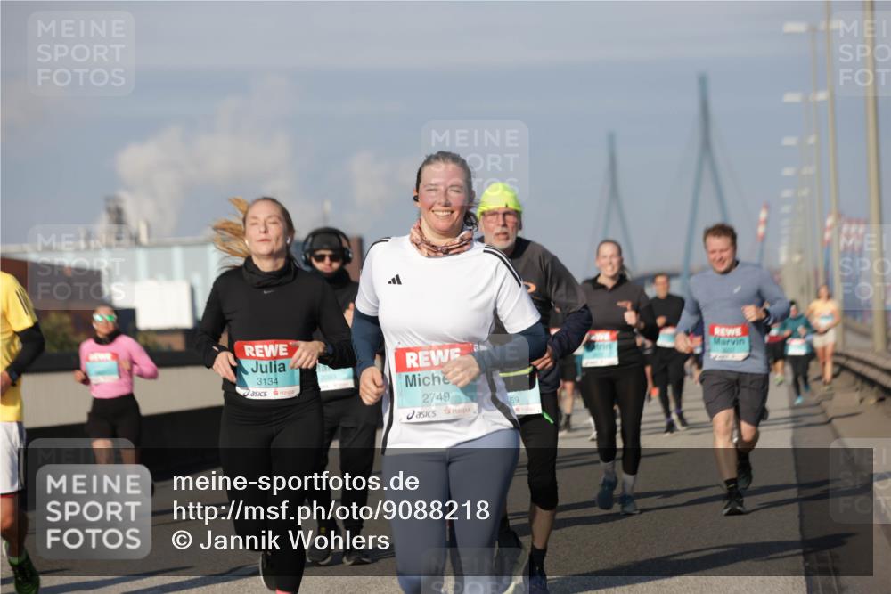 03.10.2025 - Köhlbrandbrückenlauf Jannik Wohlers http://msf.ph/oto/9088218 03.10.2025 09:58:05 Position 3 3134, 2749, 69 meine-sportfotos.de