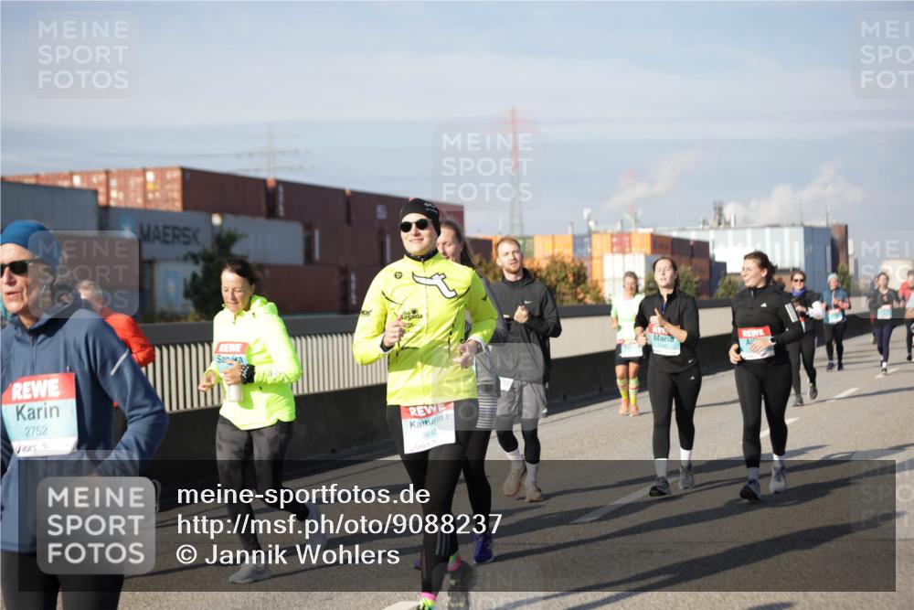 03.10.2025 - Köhlbrandbrückenlauf Jannik Wohlers http://msf.ph/oto/9088237 03.10.2025 10:08:56 Position 3 2752, 3612 meine-sportfotos.de