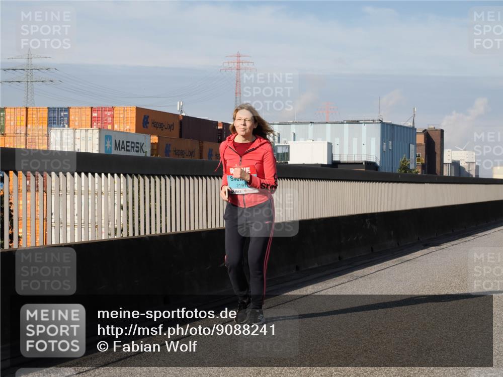 03.10.2025 - Köhlbrandbrückenlauf Fabian Wolf http://msf.ph/oto/9088241 03.10.2025 10:24:06 Position 3 2191 meine-sportfotos.de