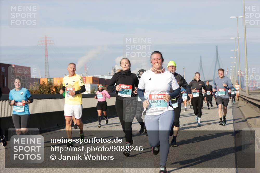 03.10.2025 - Köhlbrandbrückenlauf Jannik Wohlers http://msf.ph/oto/9088246 03.10.2025 09:58:05 Position 3 3164, 2749 meine-sportfotos.de