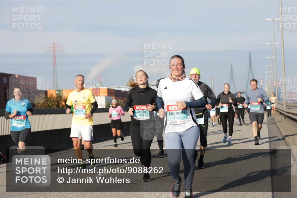 03.10.2025 - Köhlbrandbrückenlauf Jannik Wohlers http://msf.ph/oto/9088262 03.10.2025 09:58:05 Position 3 3134, 2749 meine-sportfotos.de