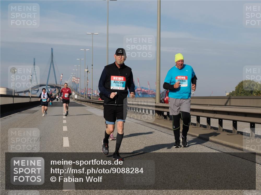 03.10.2025 - Köhlbrandbrückenlauf Fabian Wolf http://msf.ph/oto/9088284 03.10.2025 10:24:07 Position 3 2664, 2647 meine-sportfotos.de