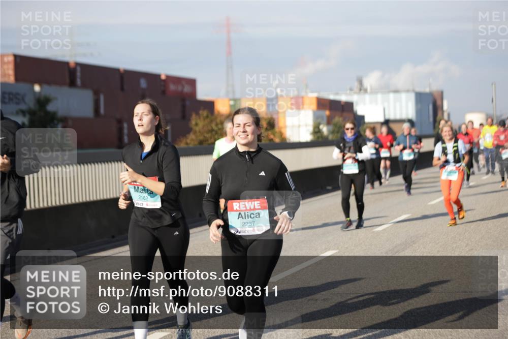 03.10.2025 - Köhlbrandbrückenlauf Jannik Wohlers http://msf.ph/oto/9088311 03.10.2025 10:08:58 Position 3 2162, 2237 meine-sportfotos.de
