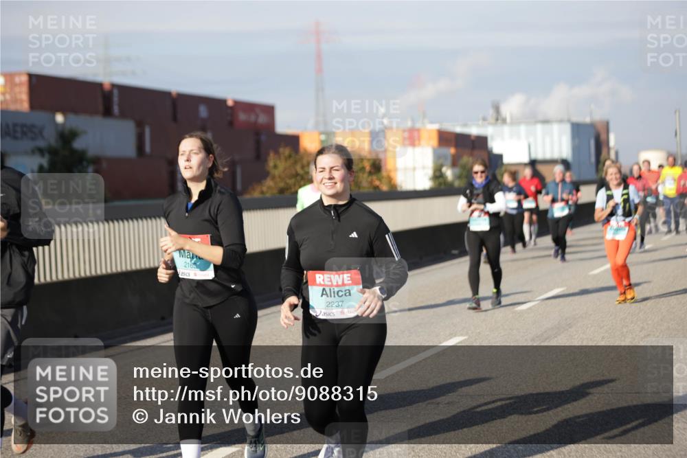 03.10.2025 - Köhlbrandbrückenlauf Jannik Wohlers http://msf.ph/oto/9088315 03.10.2025 10:08:58 Position 3 2162, 2237 meine-sportfotos.de
