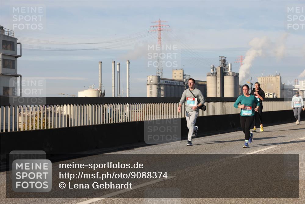 03.10.2025 - Köhlbrandbrückenlauf Lena Gebhardt http://msf.ph/oto/9088374 03.10.2025 10:06:41 Position 2 1872 meine-sportfotos.de