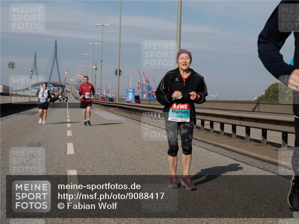 03.10.2025 - Köhlbrandbrückenlauf Fabian Wolf http://msf.ph/oto/9088417 03.10.2025 10:24:10 Position 3 3, 2236 meine-sportfotos.de