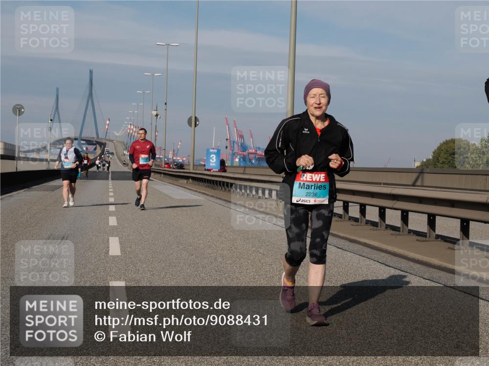 03.10.2025 - Köhlbrandbrückenlauf Fabian Wolf http://msf.ph/oto/9088431 03.10.2025 10:24:11 Position 3 2236 meine-sportfotos.de
