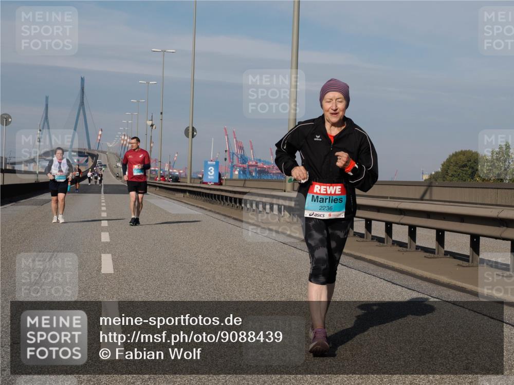 03.10.2025 - Köhlbrandbrückenlauf Fabian Wolf http://msf.ph/oto/9088439 03.10.2025 10:24:11 Position 3 3, 2236 meine-sportfotos.de