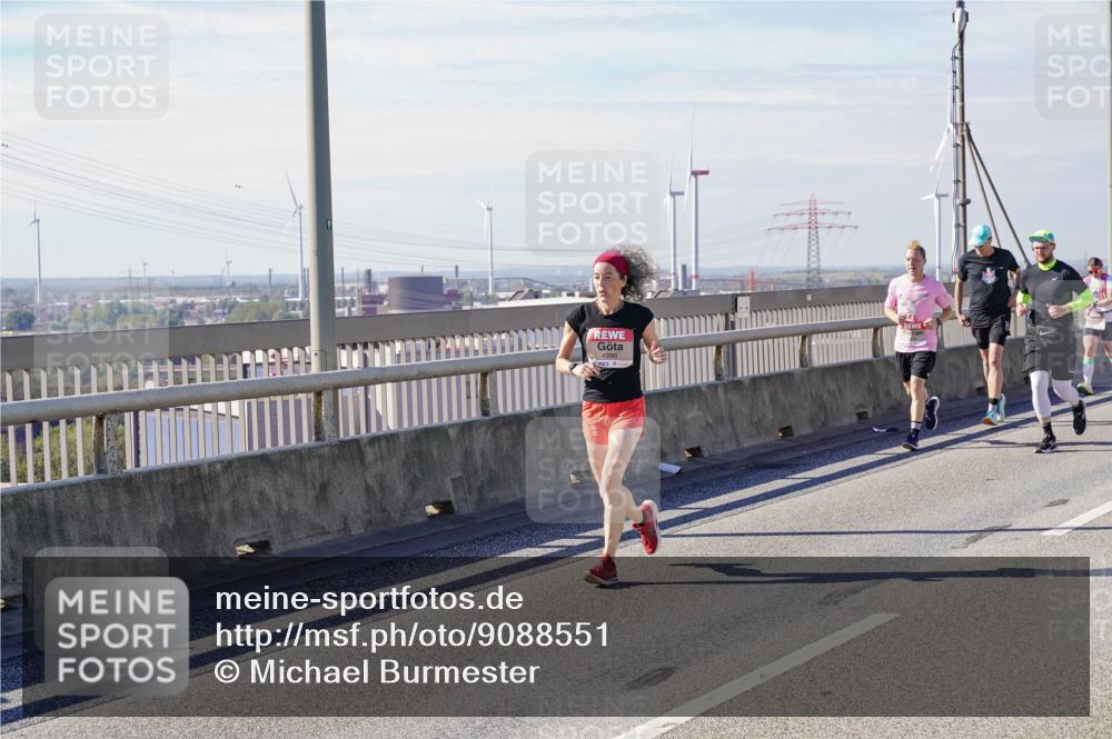 03.10.2025 - Köhlbrandbrückenlauf Michael Burmester http://msf.ph/oto/9088551 03.10.2025 12:44:41 Position 2 4298 meine-sportfotos.de