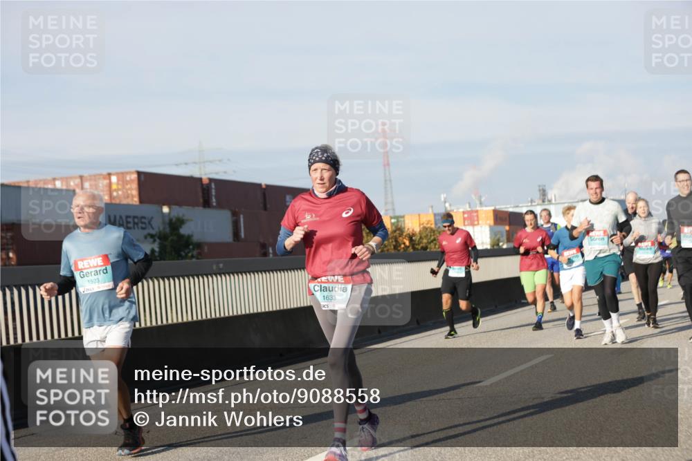 03.10.2025 - Köhlbrandbrückenlauf Jannik Wohlers http://msf.ph/oto/9088558 03.10.2025 09:58:13 Position 3 1523, 1633 meine-sportfotos.de