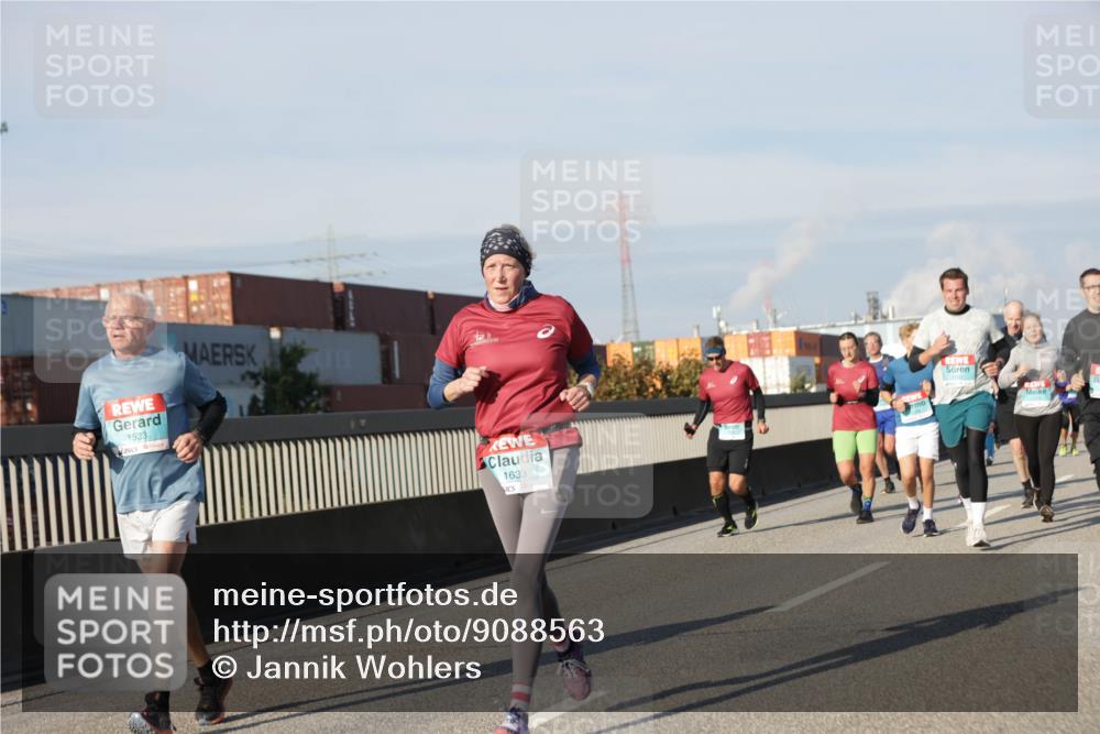 03.10.2025 - Köhlbrandbrückenlauf Jannik Wohlers http://msf.ph/oto/9088563 03.10.2025 09:58:13 Position 3 1523, 1633 meine-sportfotos.de