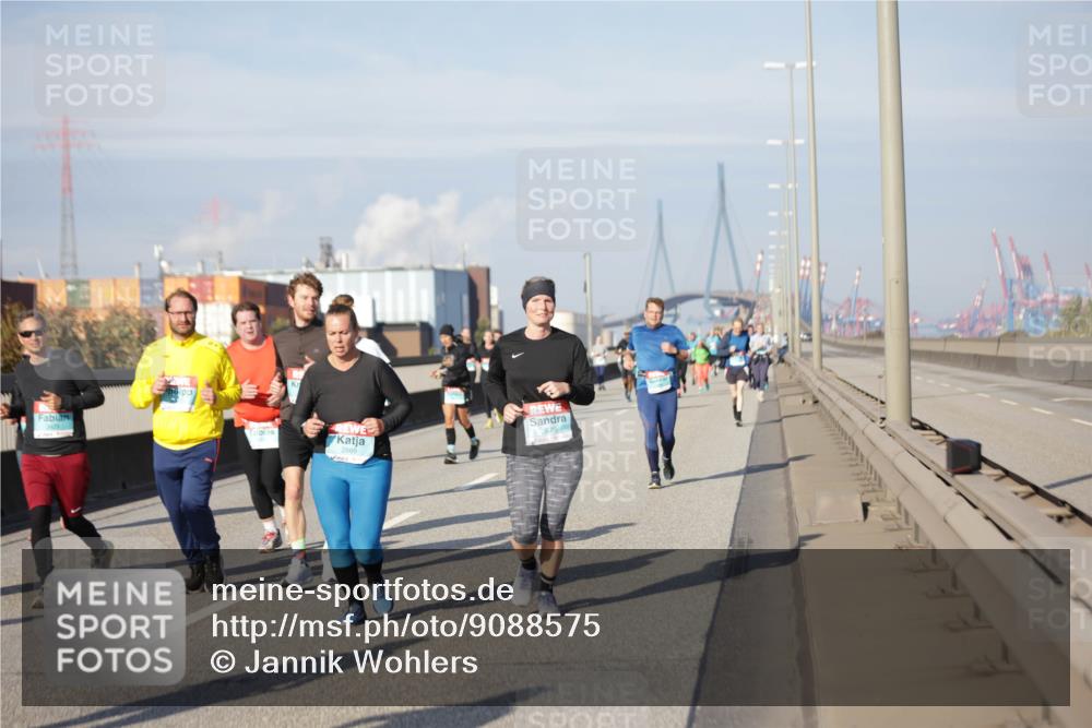 03.10.2025 - Köhlbrandbrückenlauf Jannik Wohlers http://msf.ph/oto/9088575 03.10.2025 10:09:07 Position 3 2870, 2869 meine-sportfotos.de