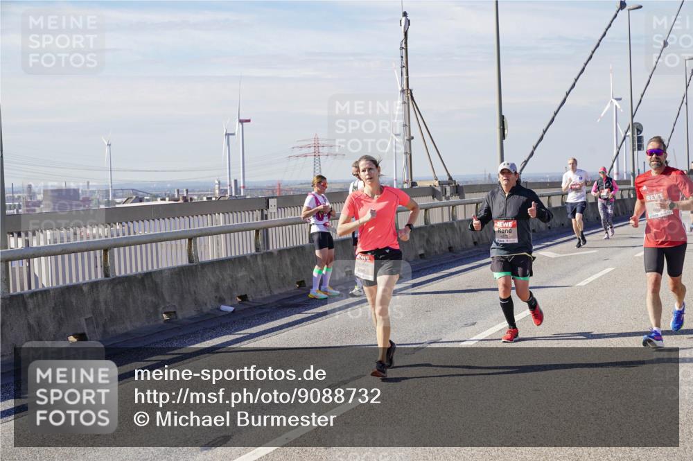 03.10.2025 - Köhlbrandbrückenlauf Michael Burmester http://msf.ph/oto/9088732 03.10.2025 12:44:48 Position 2 6750, 4375 meine-sportfotos.de
