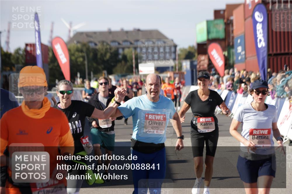 03.10.2025 - Köhlbrandbrückenlauf Jannik Wohlers http://msf.ph/oto/9088841 03.10.2025 13:19:17 Ziel 4143, 4593, 4631, 4632, 4690, 4725, 4727, 4816, 4828, 4876, 4996, 5443, 5451, 5853, 5858, 6057, 6088, 6225, 6226, 6230, 6576 meine-sportfotos.de