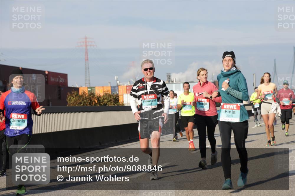 03.10.2025 - Köhlbrandbrückenlauf Jannik Wohlers http://msf.ph/oto/9088846 03.10.2025 09:58:21 Position 3 3540, 2938, 2110, 1431, 2953 meine-sportfotos.de