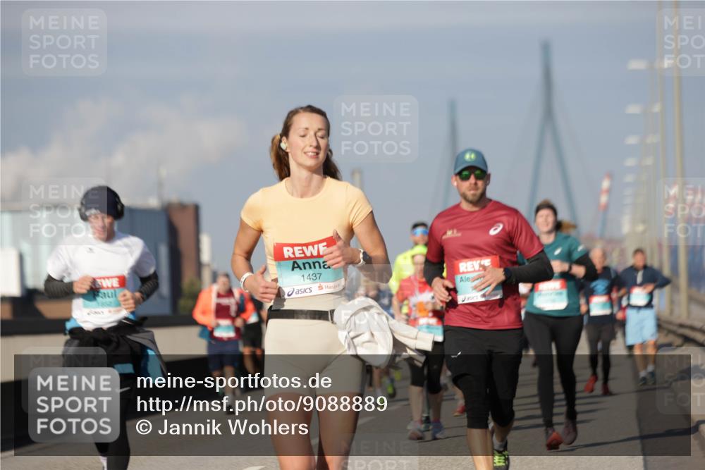 03.10.2025 - Köhlbrandbrückenlauf Jannik Wohlers http://msf.ph/oto/9088889 03.10.2025 09:58:23 Position 3 1437 meine-sportfotos.de