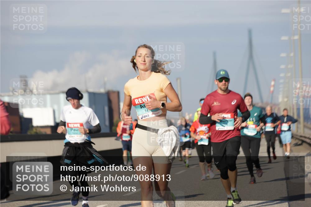 03.10.2025 - Köhlbrandbrückenlauf Jannik Wohlers http://msf.ph/oto/9088913 03.10.2025 09:58:23 Position 3 1860, 145 meine-sportfotos.de