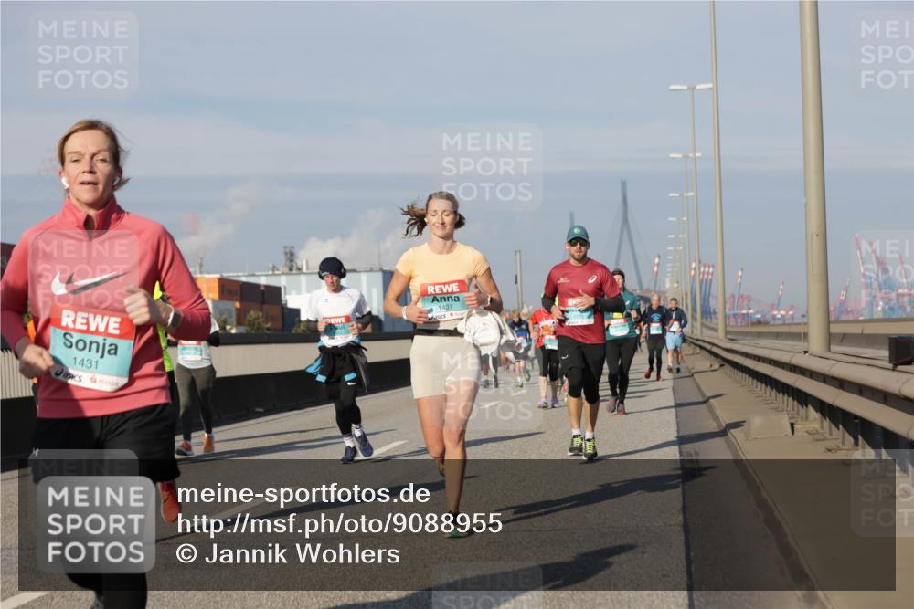 03.10.2025 - Köhlbrandbrückenlauf Jannik Wohlers http://msf.ph/oto/9088955 03.10.2025 09:58:23 Position 3 1431, 1437 meine-sportfotos.de