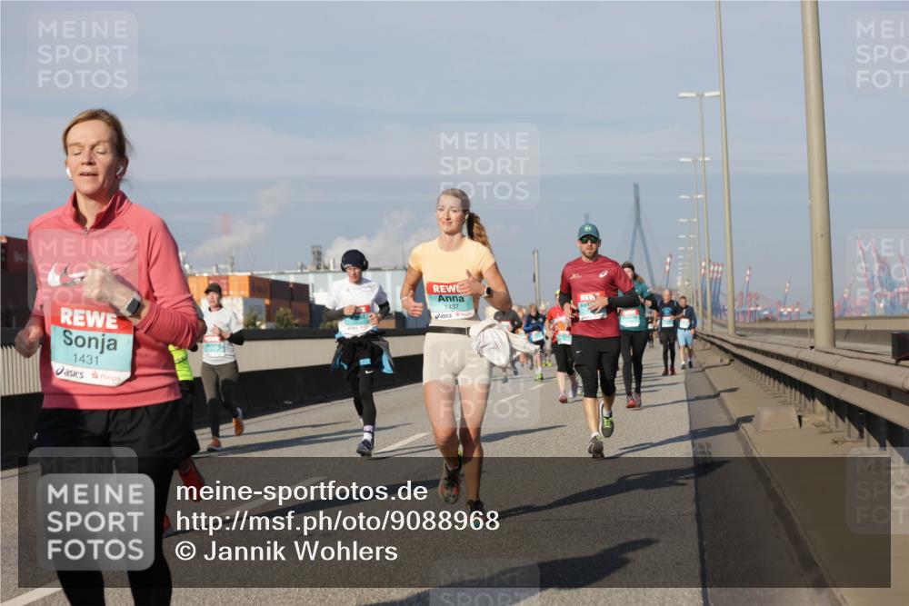 03.10.2025 - Köhlbrandbrückenlauf Jannik Wohlers http://msf.ph/oto/9088968 03.10.2025 09:58:23 Position 3 1431, 1437 meine-sportfotos.de