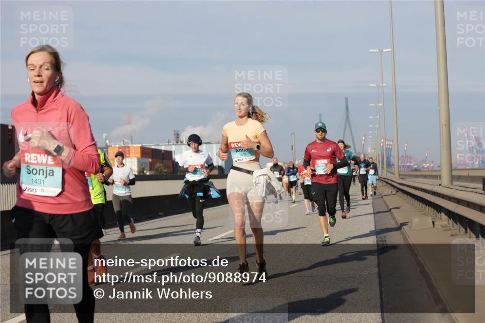 03.10.2025 - Köhlbrandbrückenlauf Jannik Wohlers http://msf.ph/oto/9088974 03.10.2025 09:58:23 Position 3 1431, 1437 meine-sportfotos.de