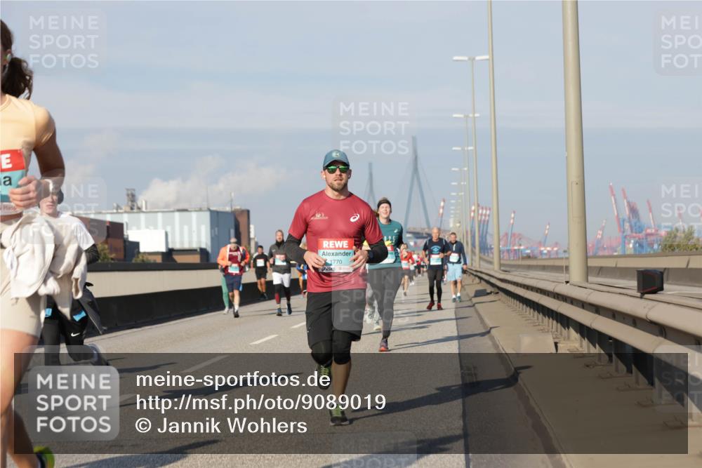 03.10.2025 - Köhlbrandbrückenlauf Jannik Wohlers http://msf.ph/oto/9089019 03.10.2025 09:58:25 Position 3 1770 meine-sportfotos.de
