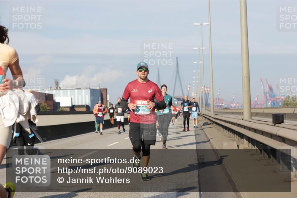 03.10.2025 - Köhlbrandbrückenlauf Jannik Wohlers http://msf.ph/oto/9089023 03.10.2025 09:58:25 Position 3 770 meine-sportfotos.de