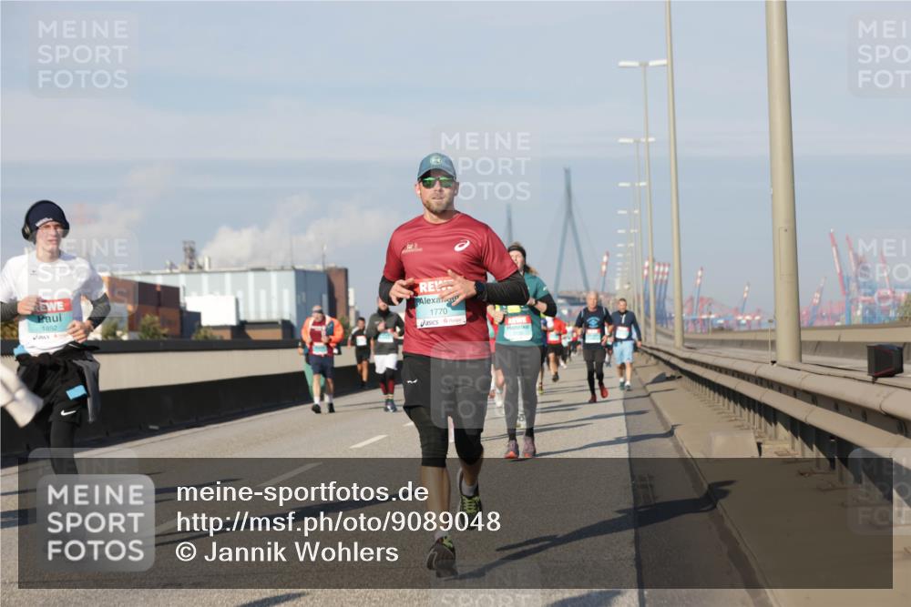 03.10.2025 - Köhlbrandbrückenlauf Jannik Wohlers http://msf.ph/oto/9089048 03.10.2025 09:58:25 Position 3 1852, 1770 meine-sportfotos.de