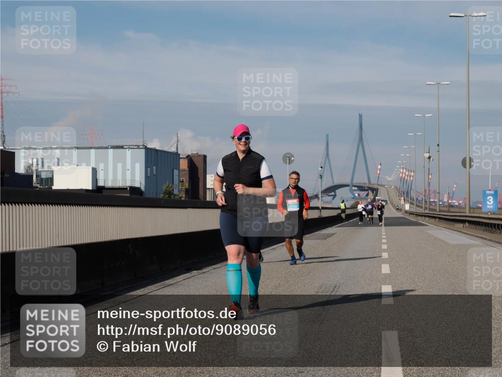 03.10.2025 - Köhlbrandbrückenlauf Fabian Wolf http://msf.ph/oto/9089056 03.10.2025 10:24:40 Position 3 0000 meine-sportfotos.de